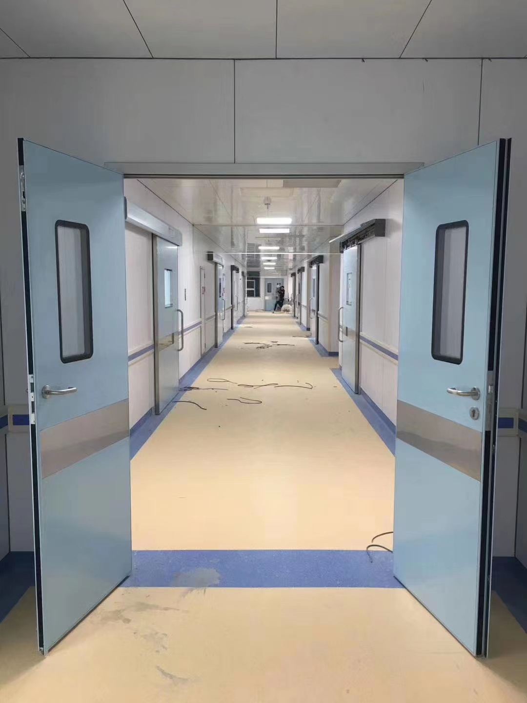 屯昌自动感医用铅门